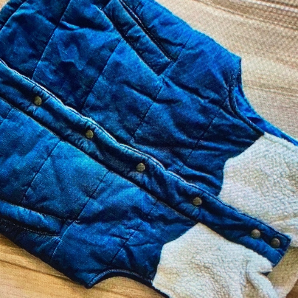 Chance against cozy sleeveless kid’s jackets